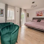 Vikendica Mihaela By Interhome
