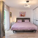 Mihaela By Interhome Vikendica *