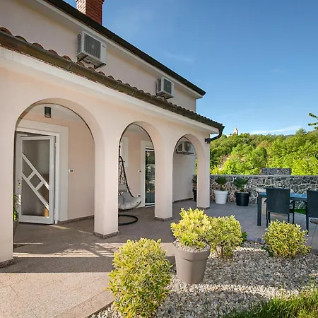 Mihaela By Interhome Matulji