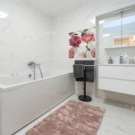 Mihaela By Interhome Matulji