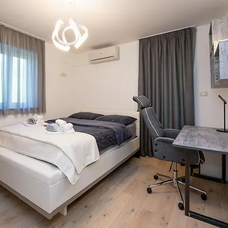 Mihaela By Interhome * Matulji