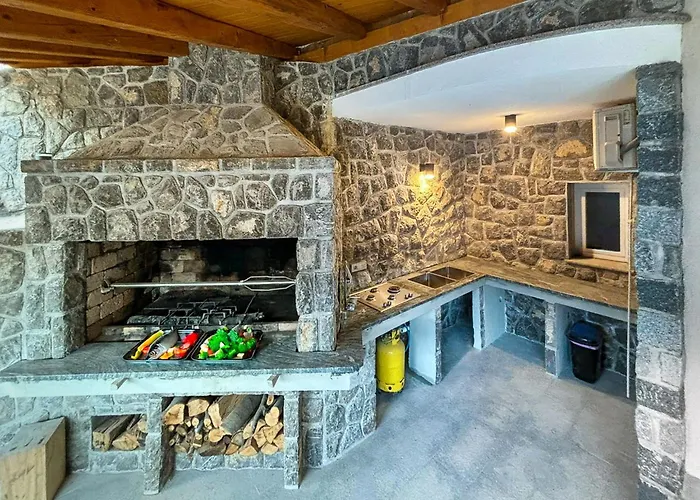 Mihaela By Interhome Tatil Evi Matulji